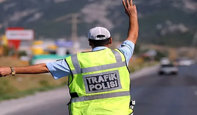 Tören provası nedeniyle yarın bazı güzergahlar trafik akışına kapatılacak