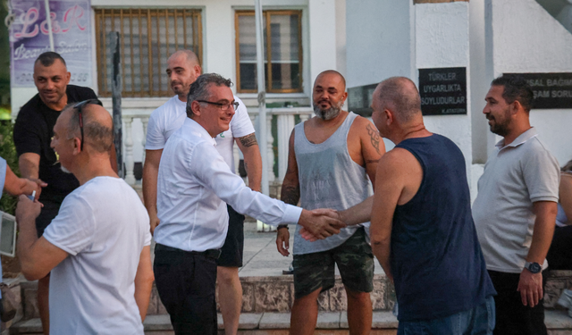 Erhürman Çatalköy halkıyla buluştu: “Bölünmeyeceğiz, ayrışmayacağız; bu güzel ülkeyi çok güzel yöneteceğiz”