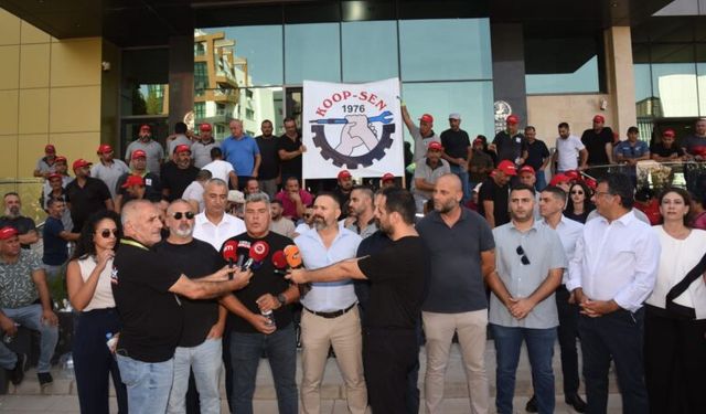 Maaşlar, hayat pahalılığı da eklenerek ödeniyor