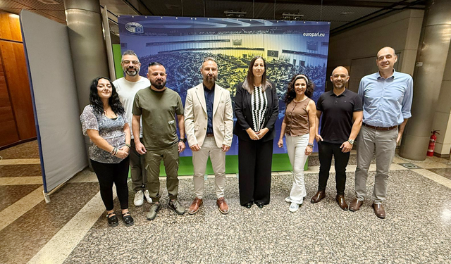 Avrupa Parlementosu Kıbrıs Ofisi ile Öğretmen Sendikaları arasında işbirliği toplantısı