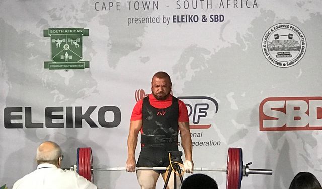 Milli sporcu Mehmet Ali Deniz, Afrika’da katıldığı yarışmada dünya şampiyonu oldu