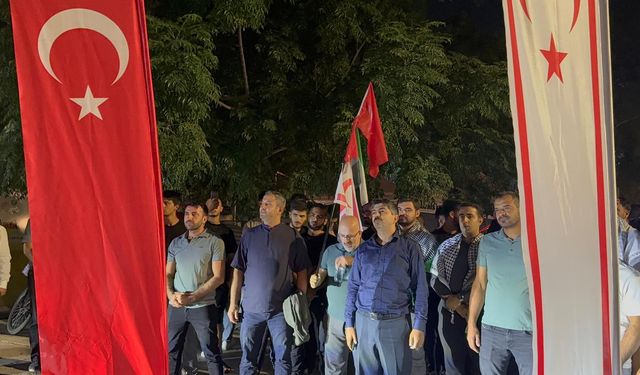 İsrail'in Küresel Sumud Filosu'na müdahalesi Lefkoşa'da protesto edildi