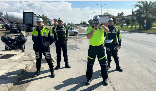 Ülke genelinde trafik denetimleri: 238 sürücü rapor edildi, 35 araç trafikten men edildi