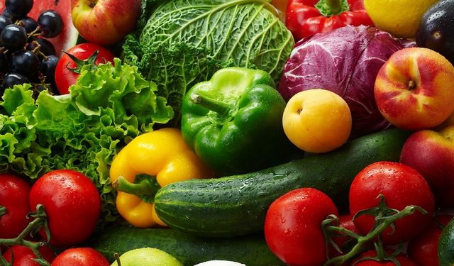 Elmada limit üstü bitki koruma ürünü, kıvırcık marulda tavsiye dışı bitki koruma ürünü tespit edildi