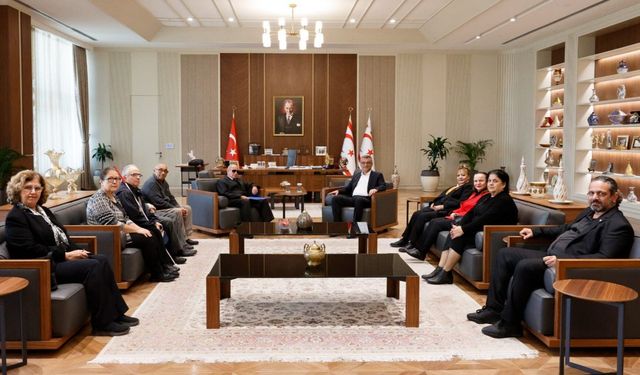 Cumhurbaşkanı Tufan Erhürman, Kıbrıs Türk Engelliler Federasyonu yetkililerini kabul etti