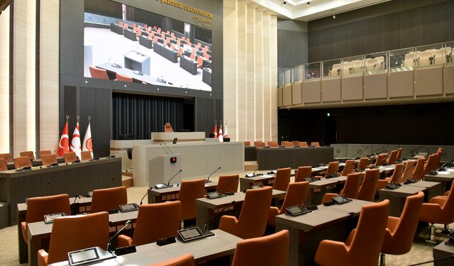 Cumhuriyet Meclisi Genel Kurulu yeni yılın ilk oturumu için toplandı