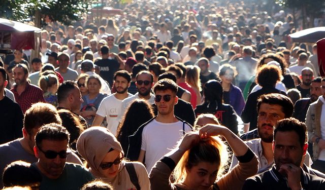 Dünya nüfusu 2025 yılında 8,2 milyarı geçti