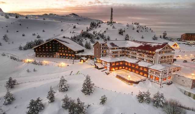 Kayak merkezlerinde en fazla kar kalınlığı 210 santimetreyle Kartalkaya'da ölçüldü