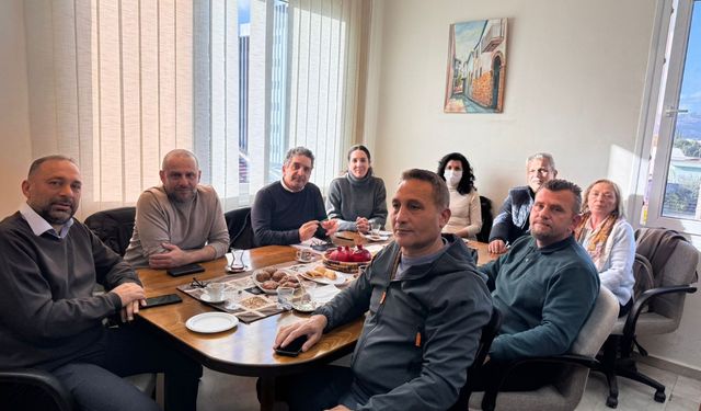 CTP Eğitim Komitesi KTOEÖS’ü ziyaret etti: Temel hedef adil, planlı, laik ve nitelikli eğitim