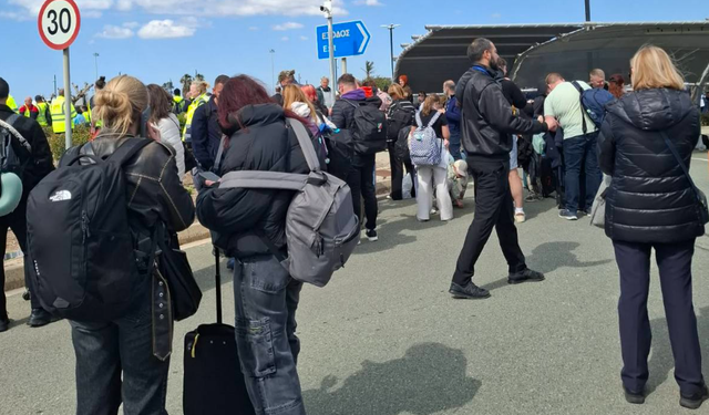 Baf Havaalanı’ndaki alarm durumu sona erdi