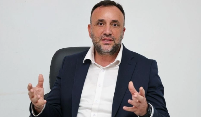 Zeki Çeler’den hükümet ve muhalefete: Oylarıyla destek verenler tarihi bir veballe karşı karşıya