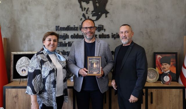 Kıbrıs Türk Halk Dansları Federasyonu, İskele Belediye Başkanı Sadıkoğlu’nu ziyaret etti