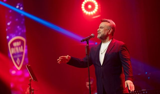 Bülent Serttaş’tan Merit Royal Diamond sahnesinde unutulmaz konser
