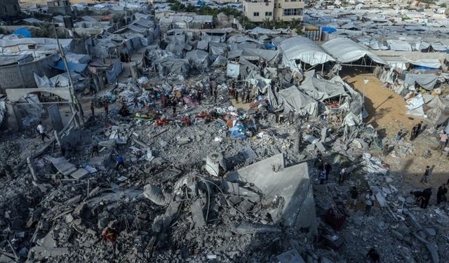 İsrail'in Gazze'ye düzenlediği saldırılarda son 24 saatte 10 Filistinli hayatını kaybetti