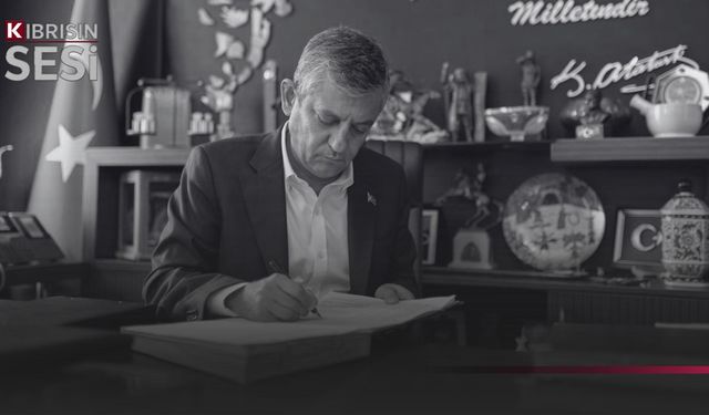 Özgür Özel ve 91 milletvekili CHP'den ayrıldı