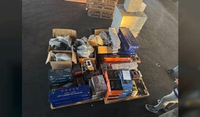 Mağusa’da kaçak elektronik operasyonu