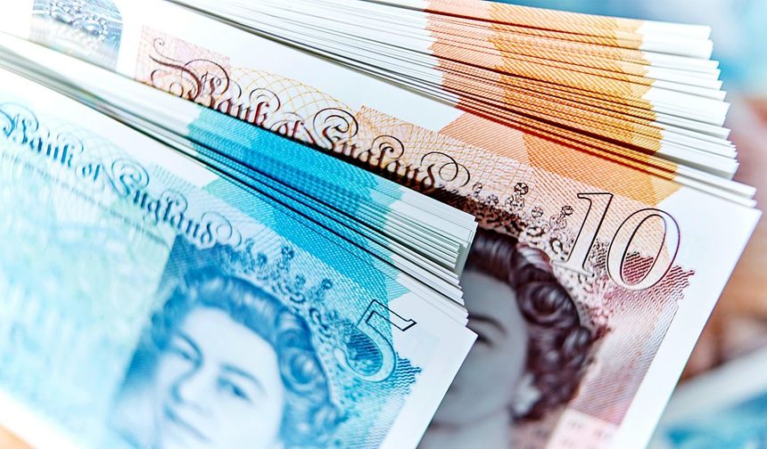Döviz kurları… Dolar 39,43, Euro 45,55, İngiliz Sterlini 53,45 TL