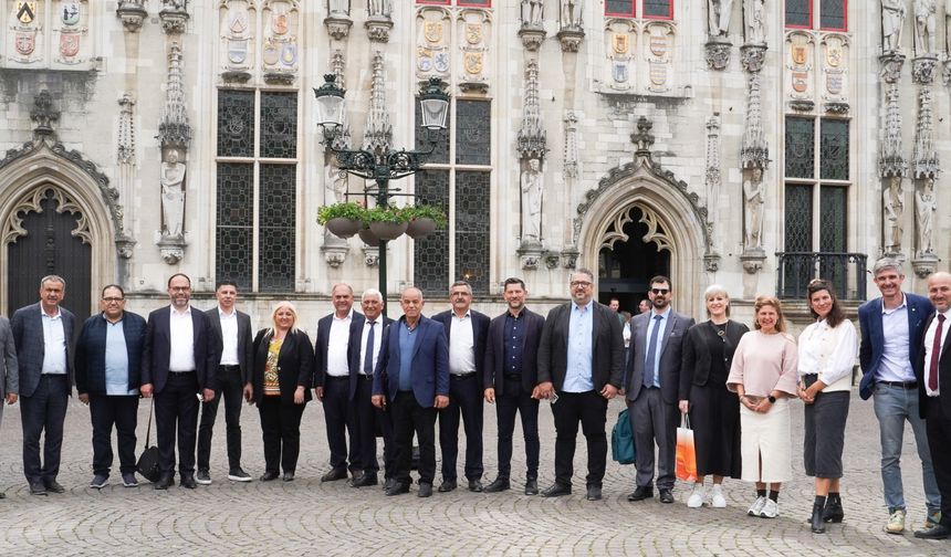 Brüksel’deki KTBB Heyeti’nden Brugge Belediyesi’ne ziyaret