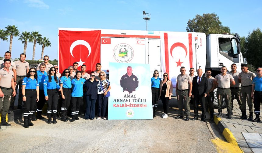Lefkoşa'daki "Amaç Arnavutoğlu Meydanı" törenle açıldı