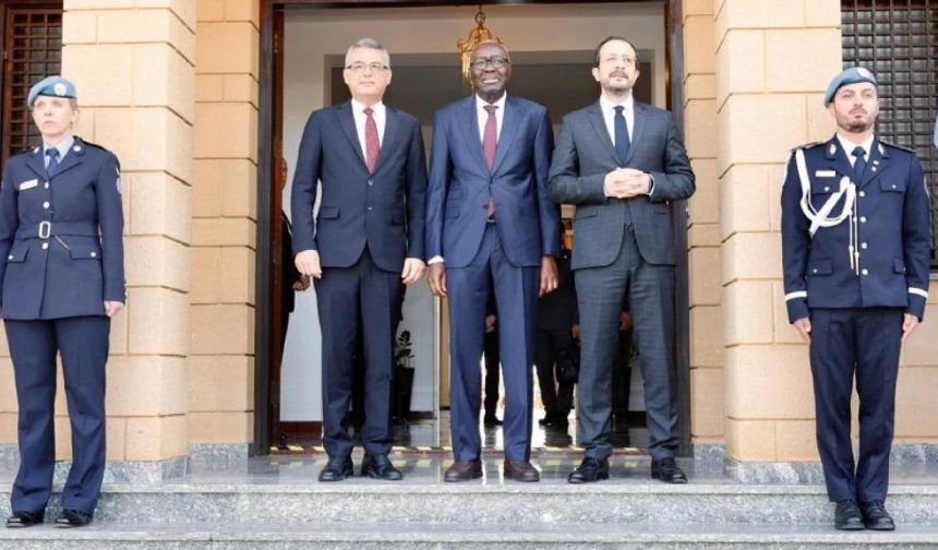 Nikos Hristodulidis: Müzakerelerin yeniden başlamasını görüşme sürecine giriyoruz