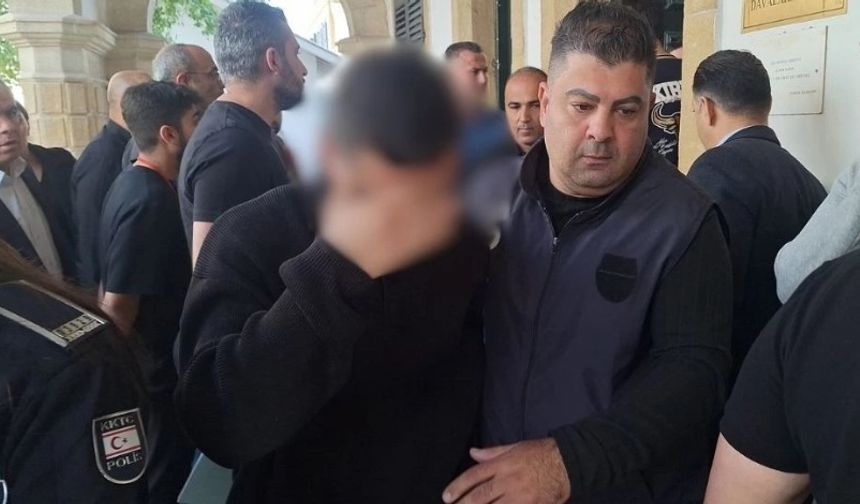 Soruşturma amaçlı emare alınan paraları çalmakla itham edilen polis memuru, 8 gün daha tutuklu kalacak