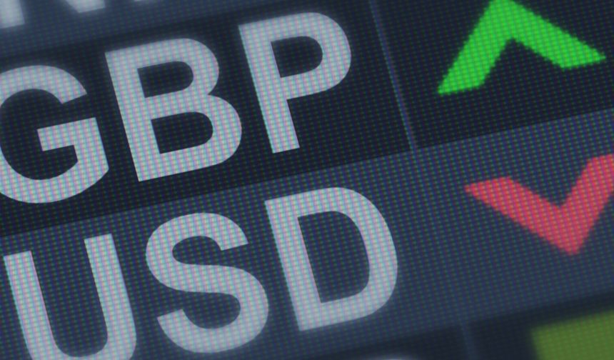 Dolar 43,27, euro 50,45, sterlin 58,30 TL’den işlem görüyor