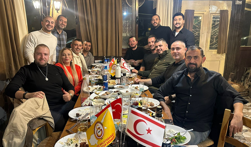 Galatasaray Taraftar Derneği yönetimi yıl sonu yemeğinde buluştu