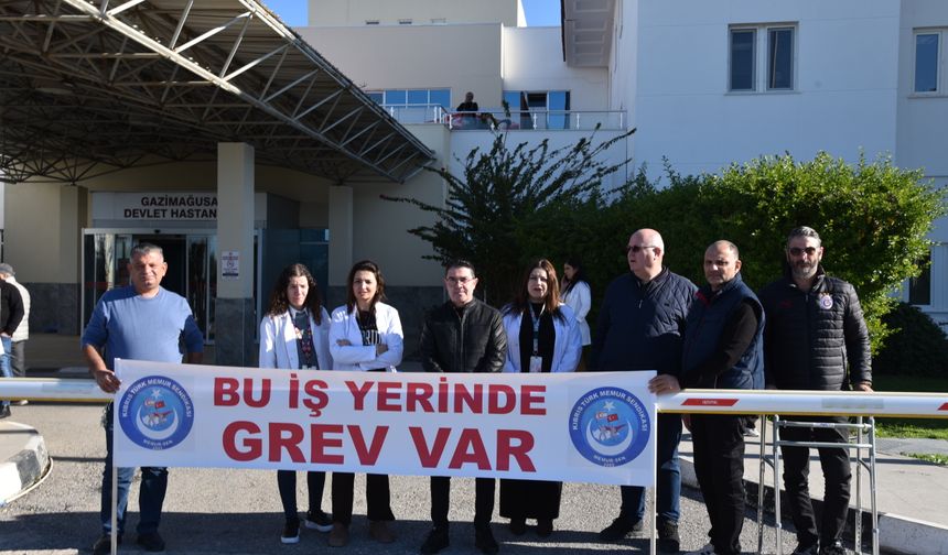 Memur-Sen Gazimağusa Devlet Hastanesinde uyarı grevi yaptı