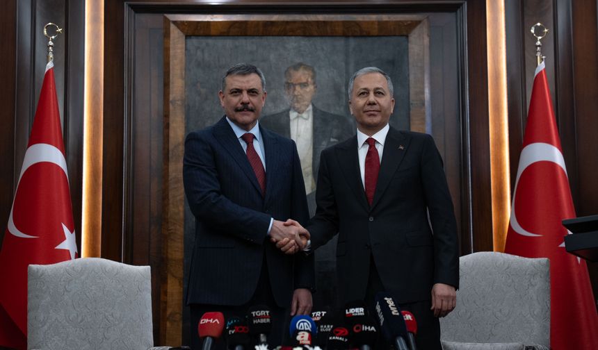 Türkiye İçişleri Bakanlığında devir teslim töreni yapıldı