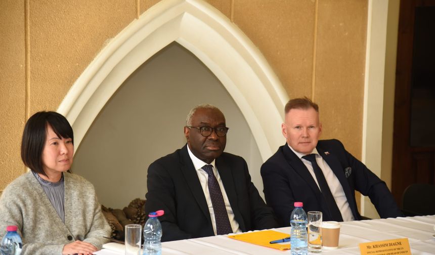 Kıbrıslı Türk ve Kıbrıslı Rum siyasi partiler ara bölgede bir araya geldi