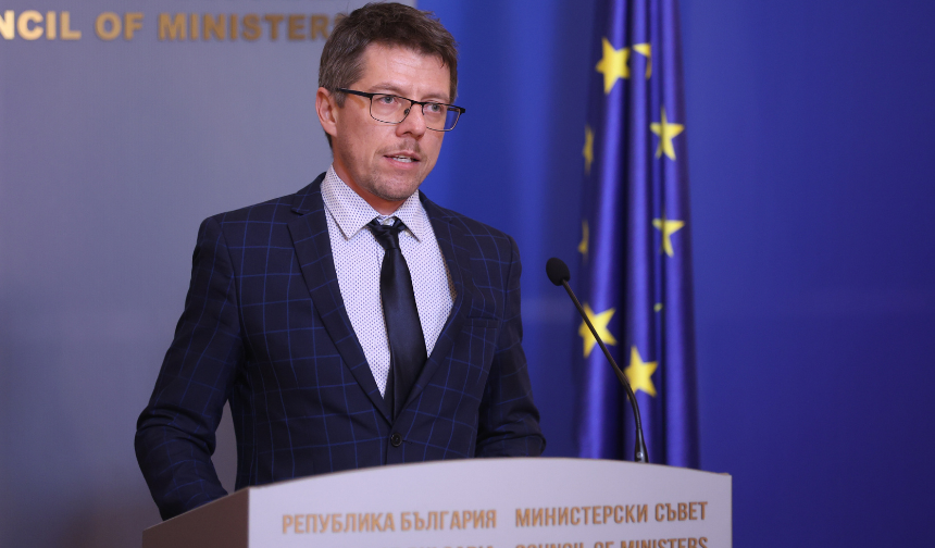 Bulgaristan Başbakan Yardımcısı Tsitselkov, göreve başladıktan 24 saat sonra istifa etti