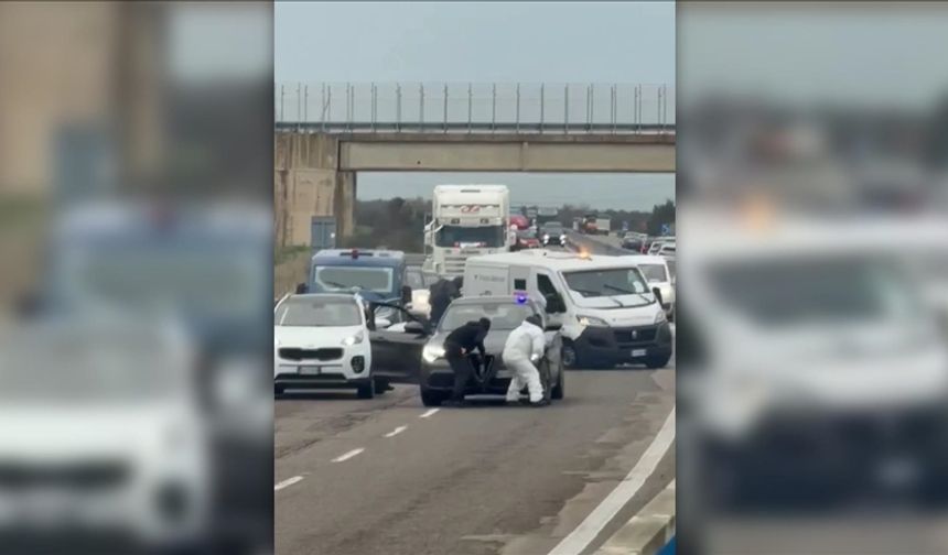 İtalya'da zırhlı para nakil aracına düzenlenen soygun girişiminde çatışma çıktı