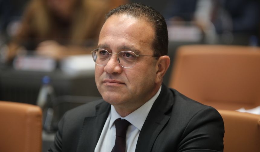 Sahali' den Arıklı'ya; "Sen ne işe yarıyorsun?