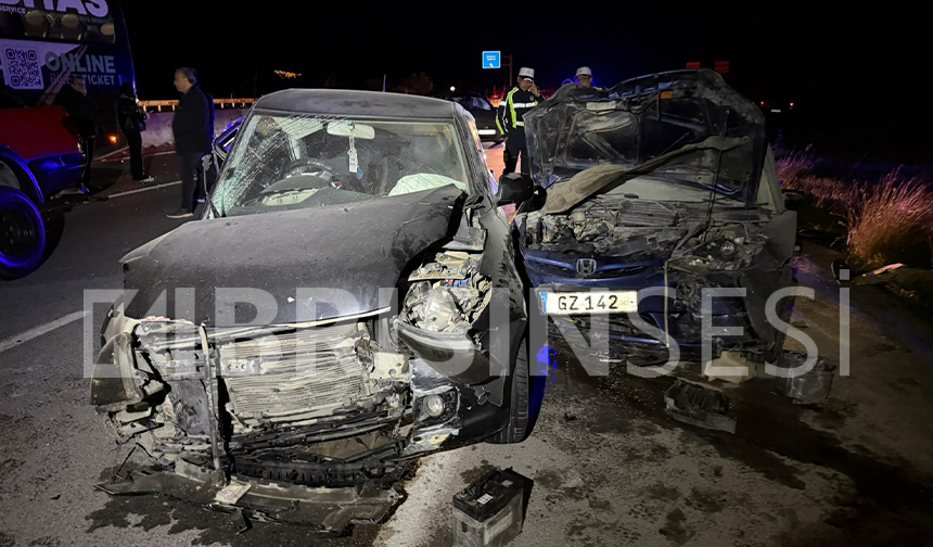 Lefkoşa’da kaza: İki sürücü ağır yaralandı