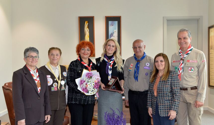 Nilden Bektaş Erhürman, izci liderleriyle görüştü