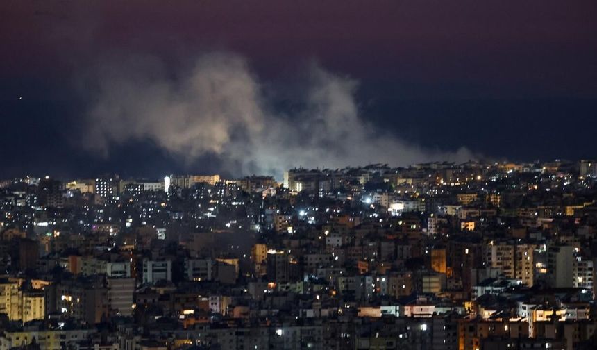 İsrail ordusu Lübnan'ın güneyindeki Kasımiye Köprüsü'nü bombaladı