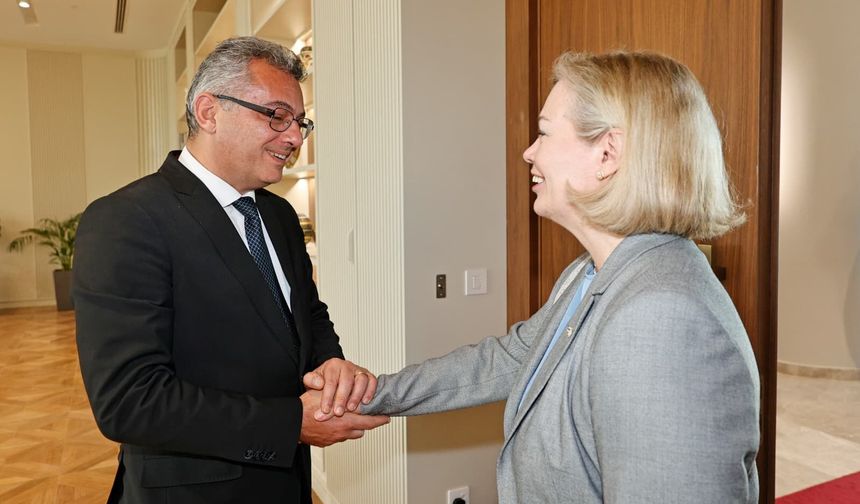 Erhürman, Finlandiya Büyükelçisi’ni kabul etti