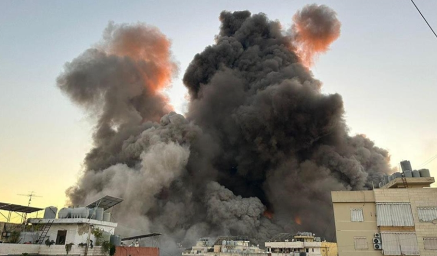 İsrail, Lübnan'ın başkenti Beyrut'a şiddetli hava saldırıları düzenledi