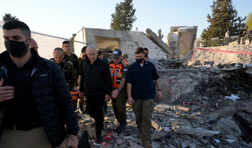 Netanyahu, İran halkının yönetimi devireceği günün yaklaştığını iddia etti