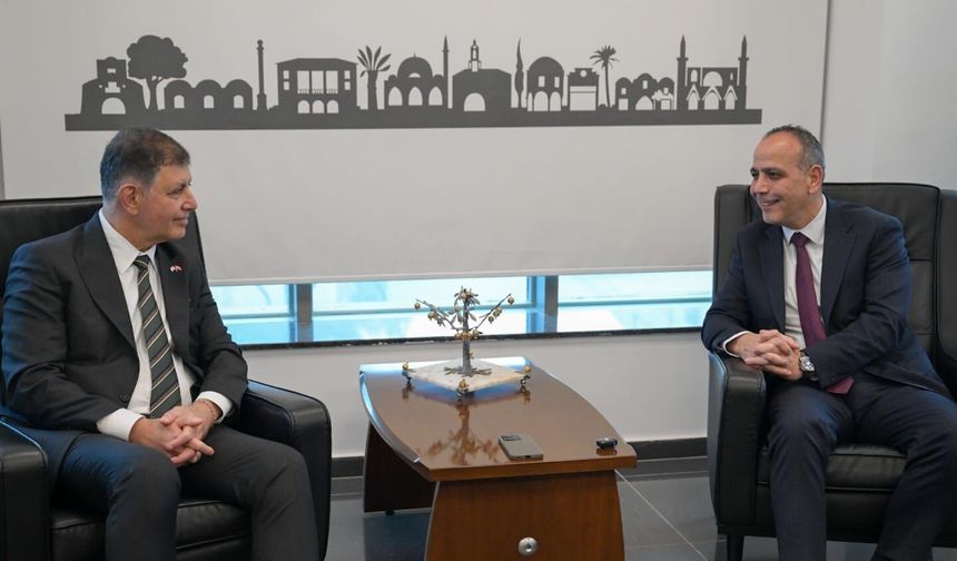 Kardeş Şehir Lefkoşa ve İzmir’in Belediye Başkanları, Lefkoşa’da Bir Araya Geldi