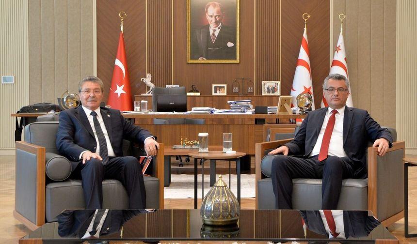 Cumhurbaşkanı Tufan Erhürman, Başbakan Ünal Üstel ile görüştü