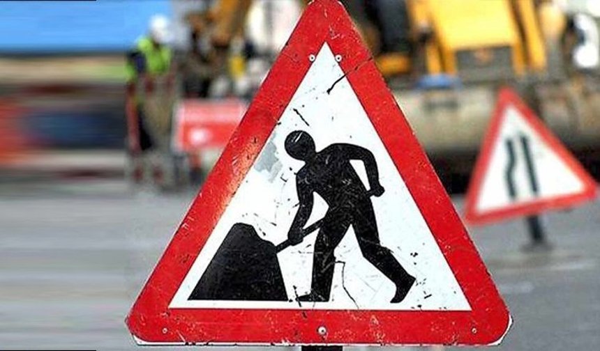 Mehmetçik’te yol bakım çalışması, ulaşım Pamuklu-Mehmetçik Dörtyol Kavşağı üzerinden sağlanıyor