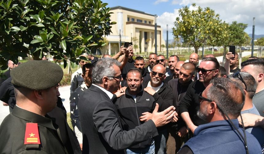 Meclis’te bekleyiş sürüyor