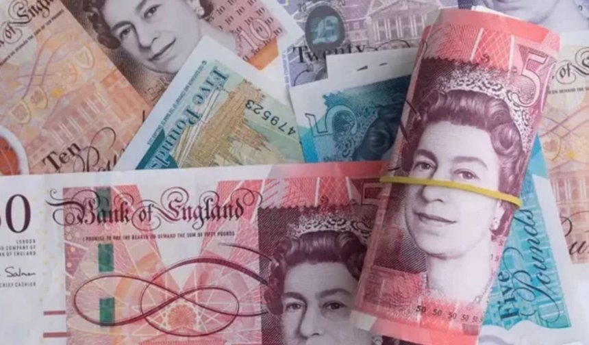 Döviz kurları güne yükselişle başladı