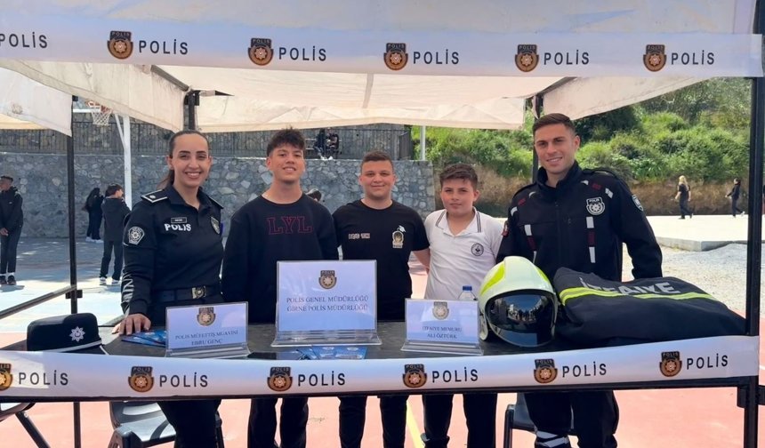Lapta'daki kariyer gününde polis ve itfaiye meslekleri tanıtıldı