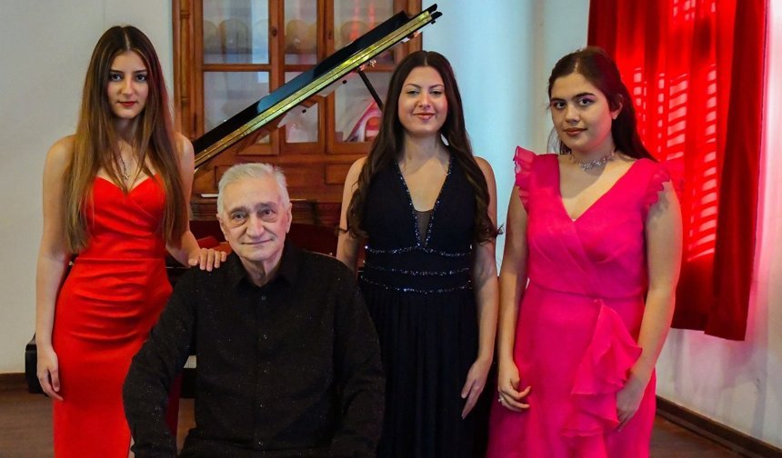 Kasimov ve öğrencileri 4 Mayıs’ta Bellapais’te sahne alacak