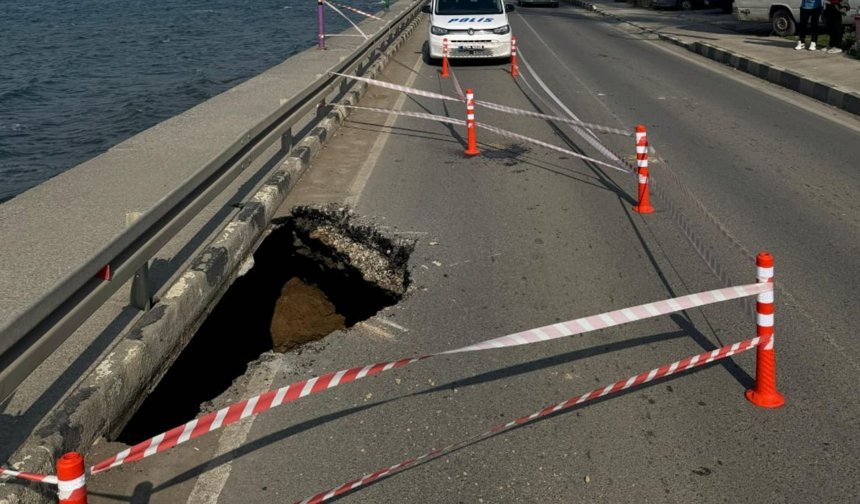 Gemikonağı sahil yolunda çökme