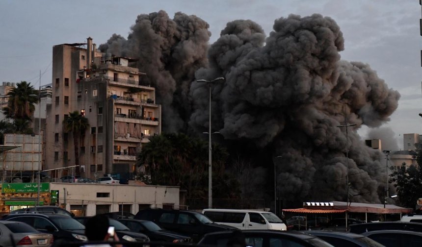 İsrail ordusu, son 24 saatte Lübnan'ın güneyinde 200 noktaya saldırı düzenledi