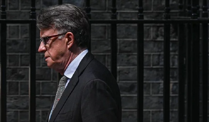 Epstein bağlantılı eski İngiliz Büyükelçi'nin, olumsuz güvenlik raporuna rağmen ABD'ye atandığı ortaya çıktı