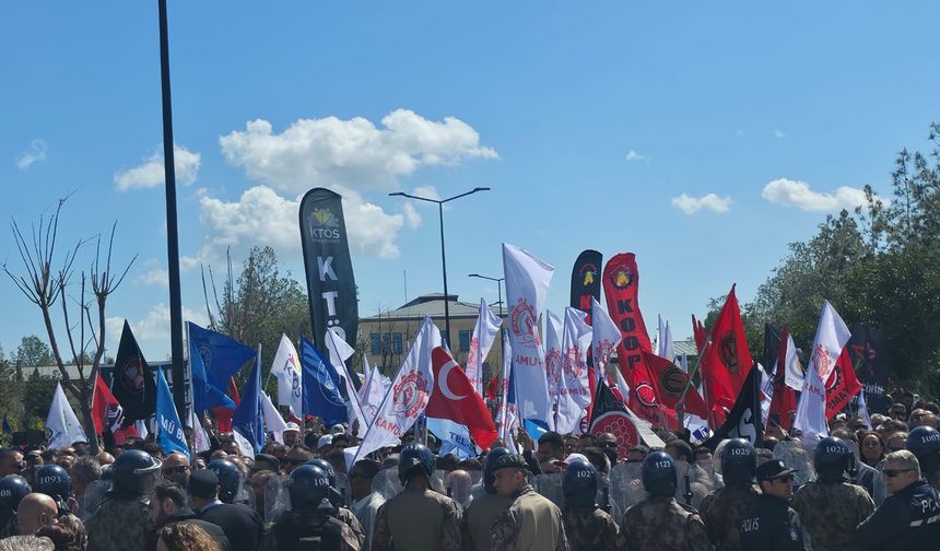Sendikalar: Grev ve eylemler kaldığı yerden devam edecek